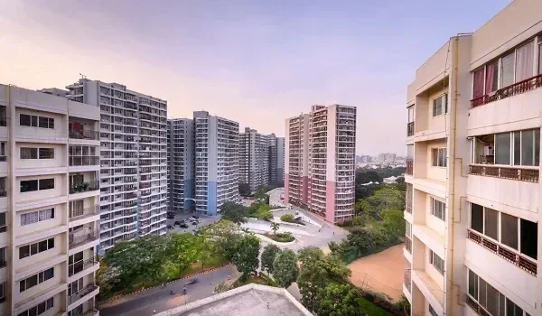 Featured Image of Ghodbunder Road vs Majiwada: Which Is Better for Buying a Home?